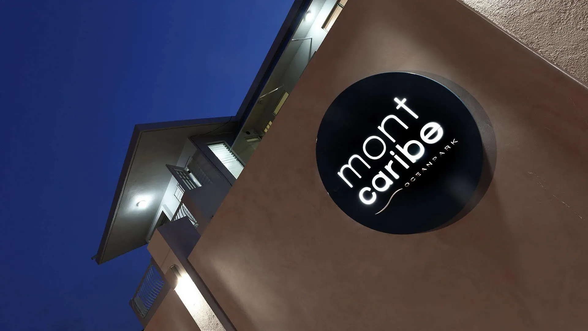 Montcaribe Guest House San Juan Hotel